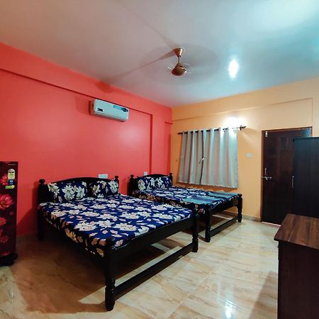 Sai Guru Guest House Анжуна Экстерьер фото