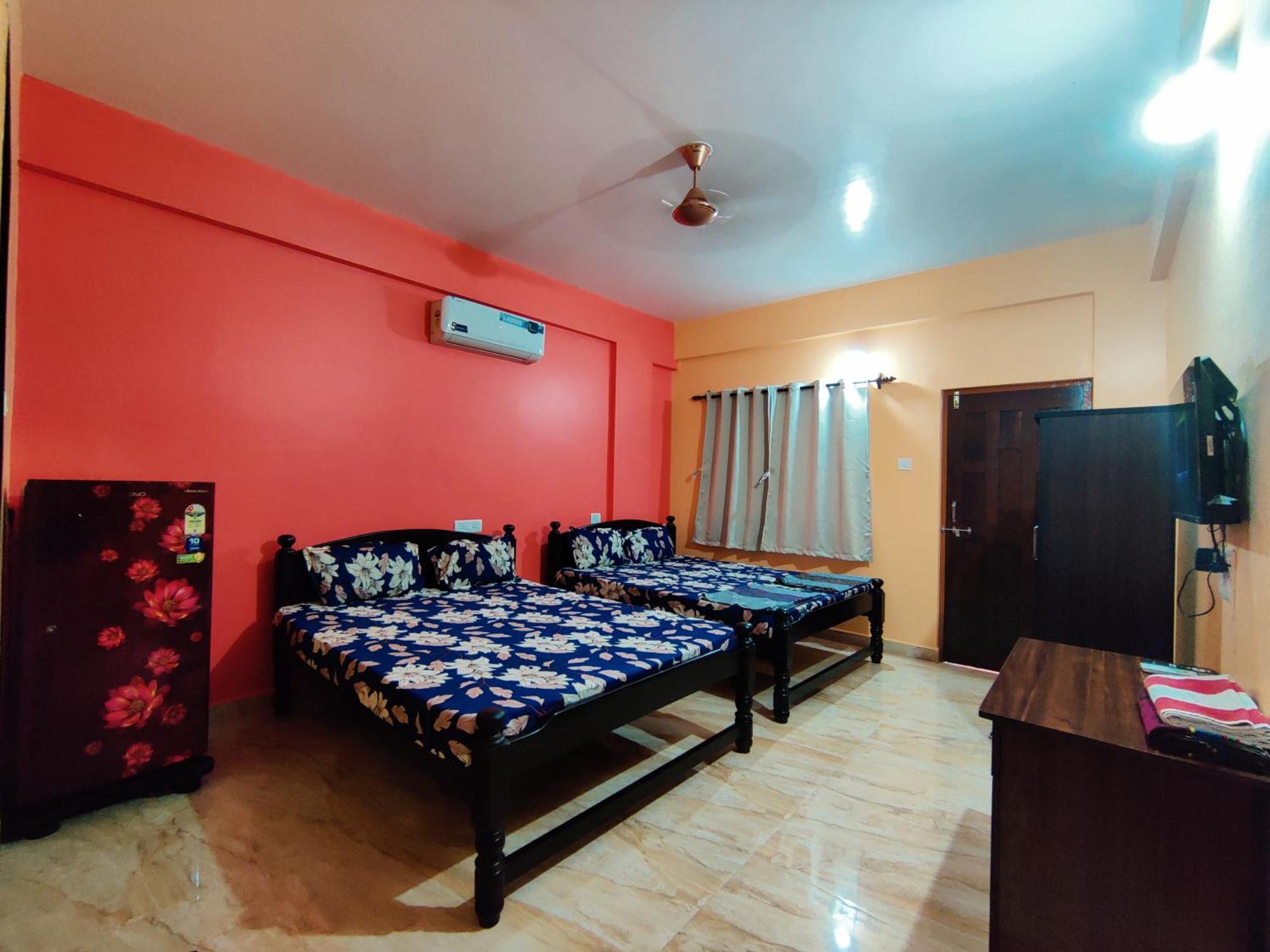 Sai Guru Guest House Анжуна Экстерьер фото