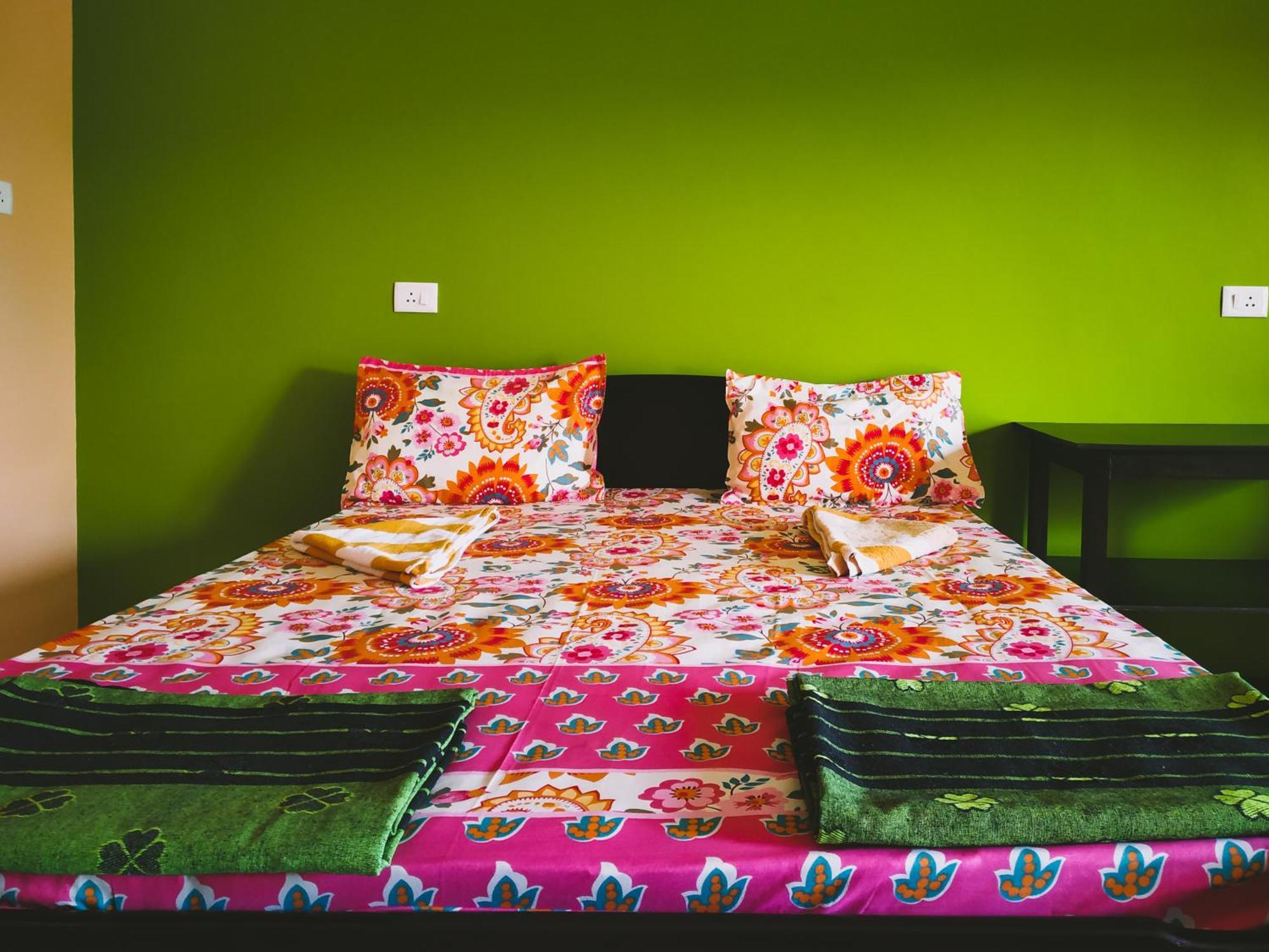 Sai Guru Guest House Анжуна Экстерьер фото