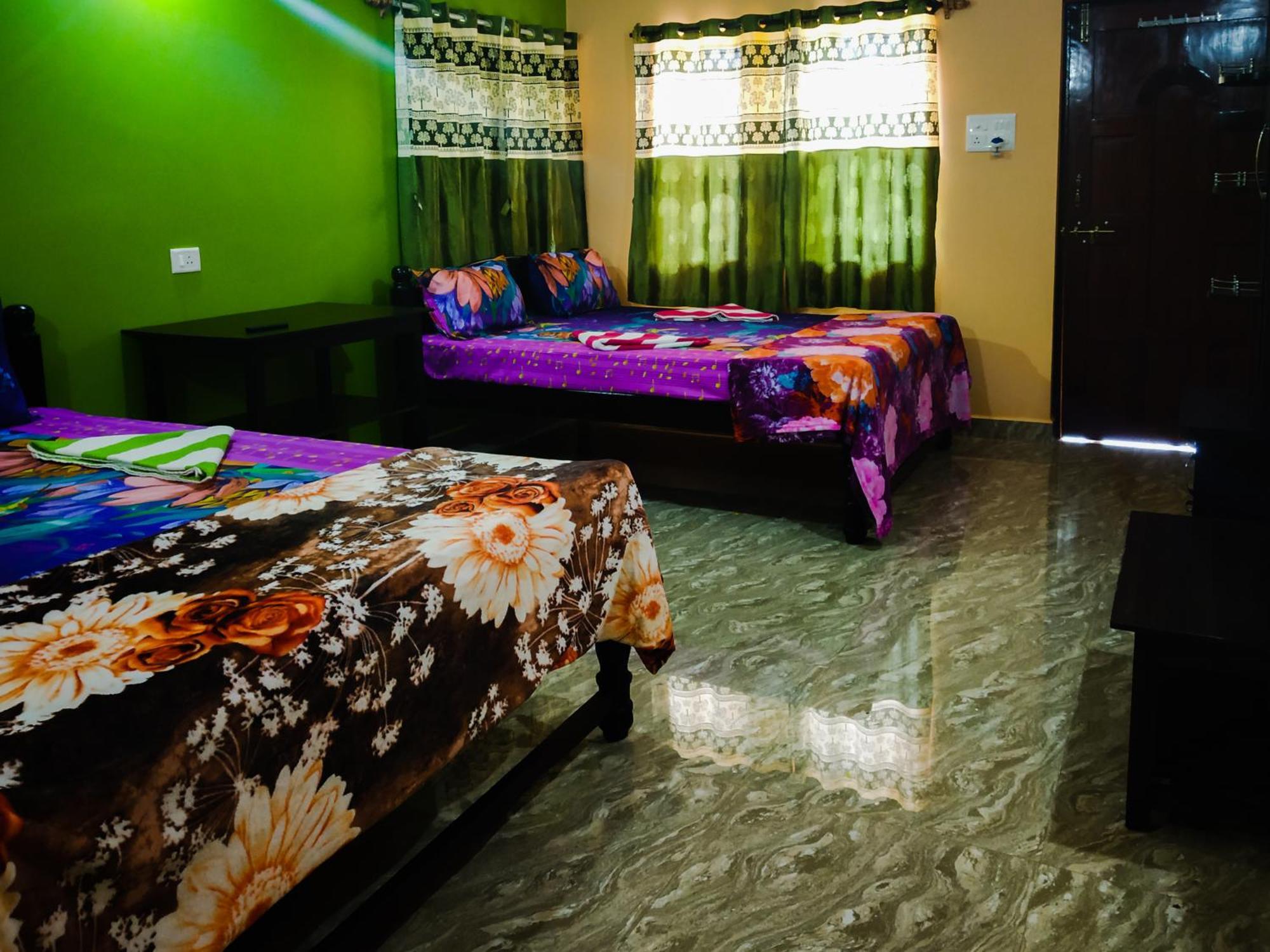Sai Guru Guest House Анжуна Экстерьер фото