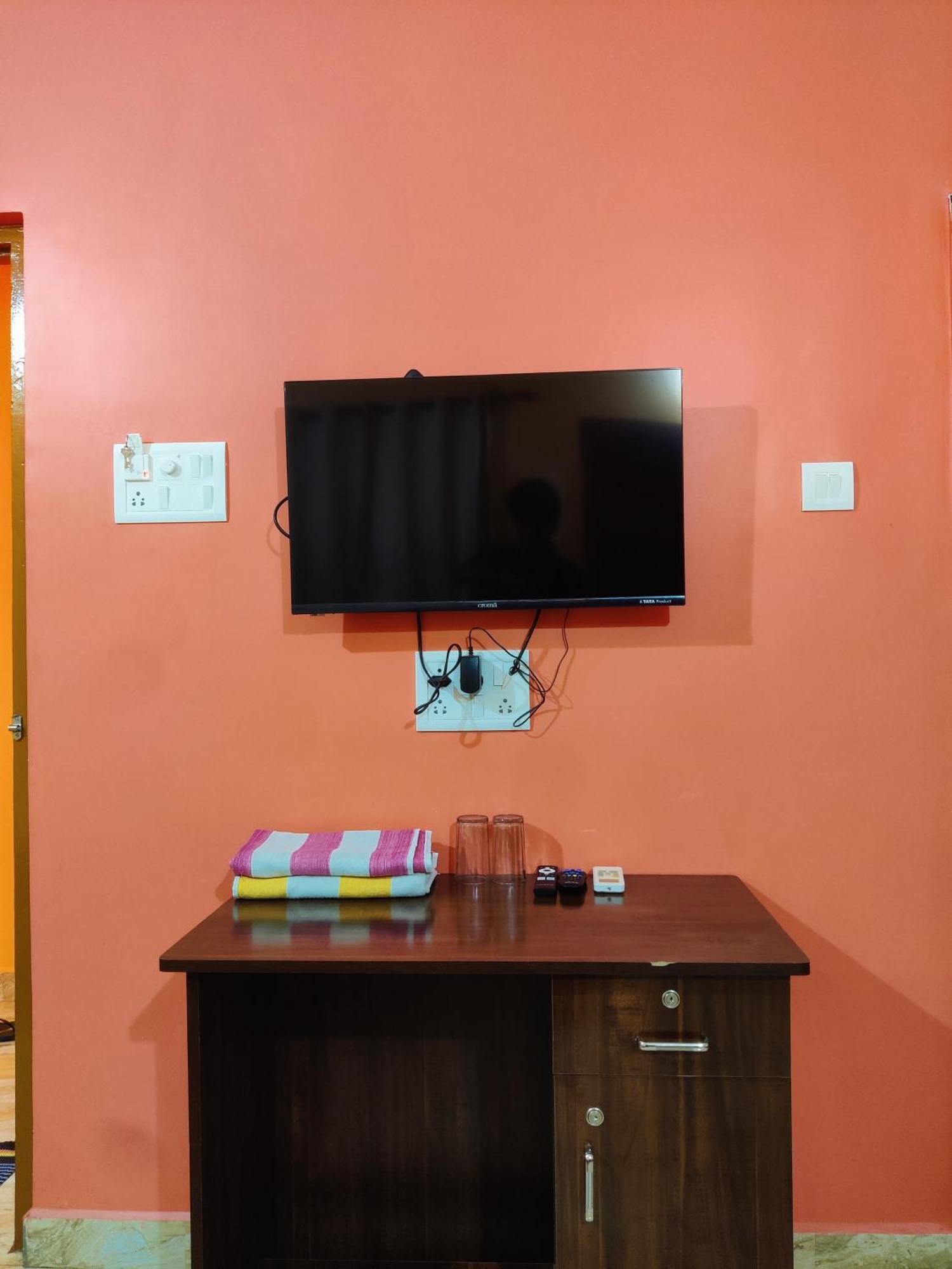 Sai Guru Guest House Анжуна Экстерьер фото