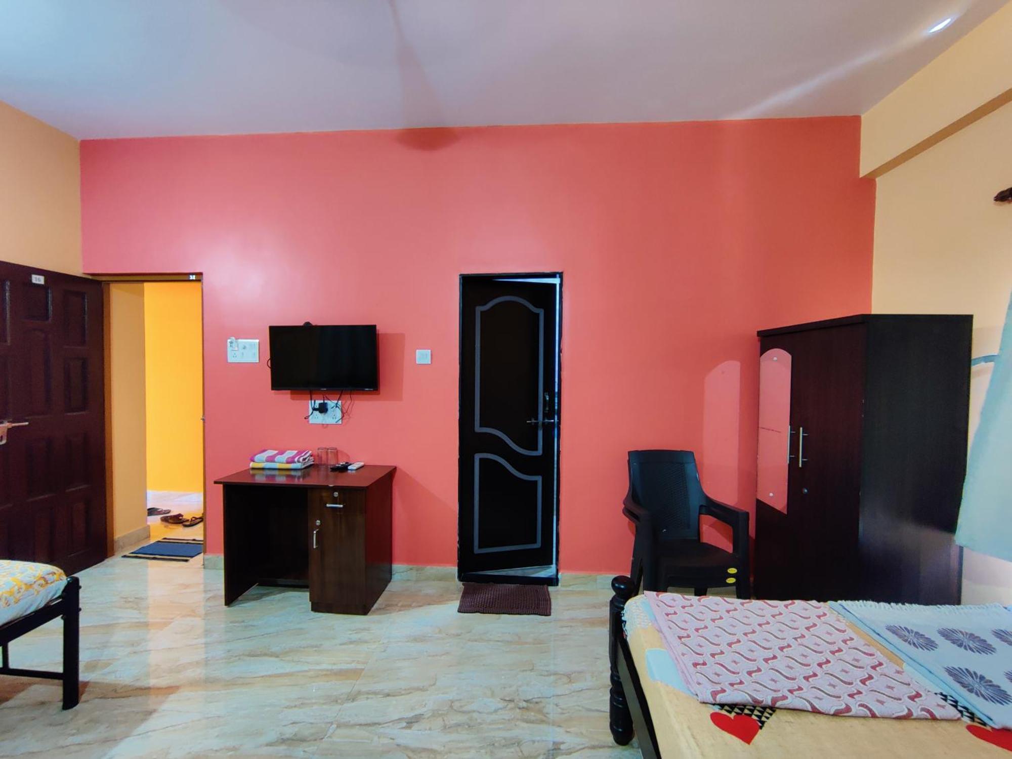 Sai Guru Guest House Анжуна Экстерьер фото