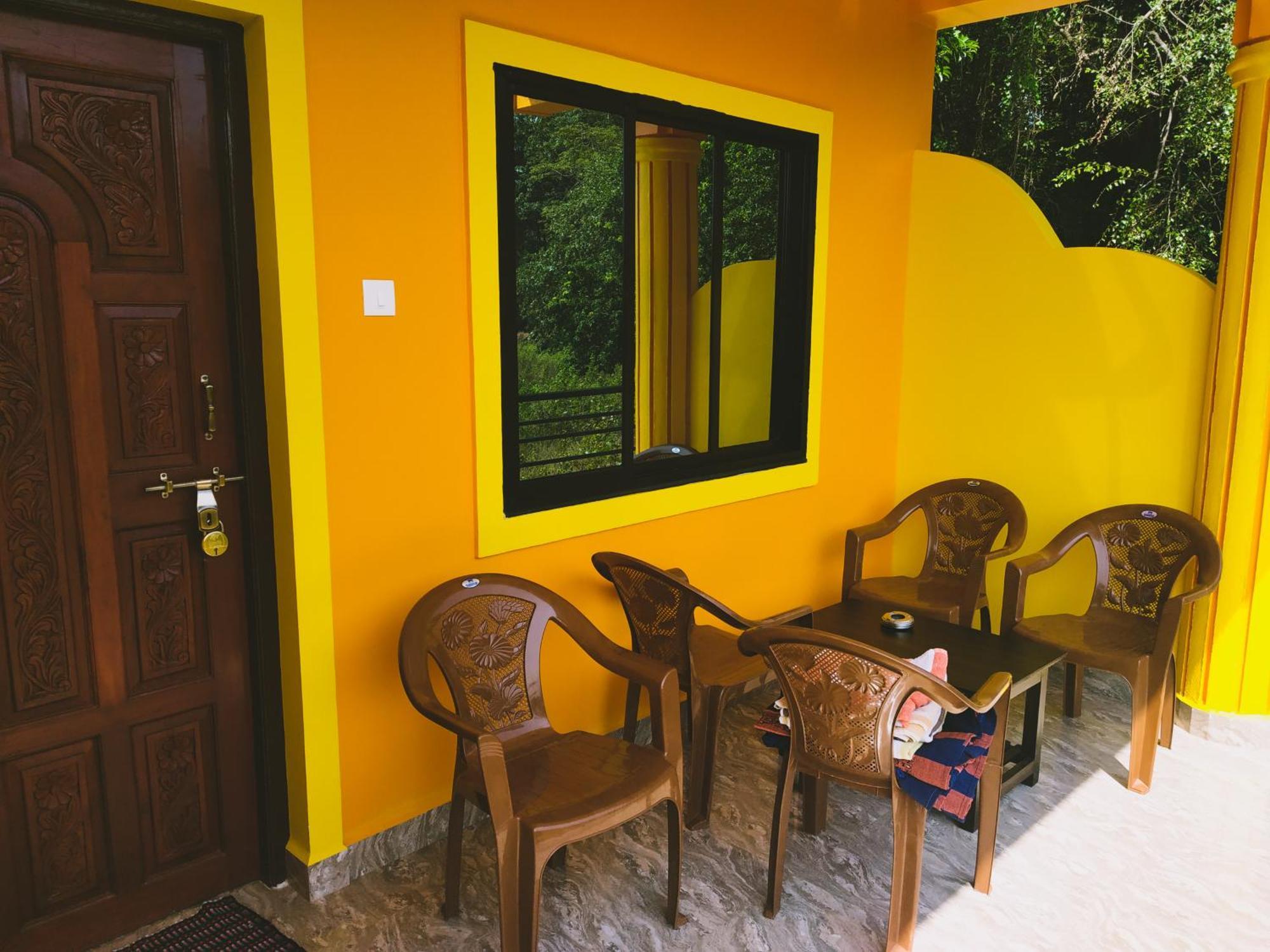 Sai Guru Guest House Анжуна Экстерьер фото