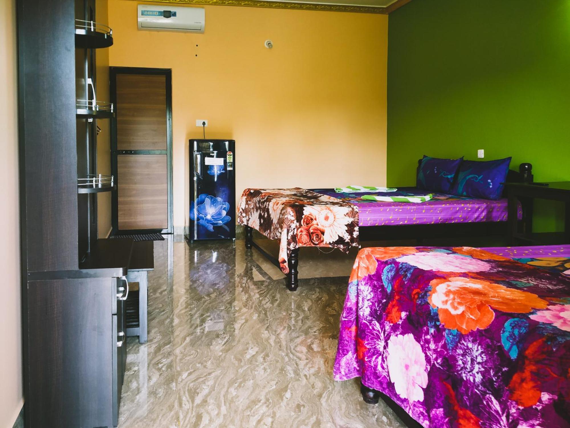 Sai Guru Guest House Анжуна Экстерьер фото