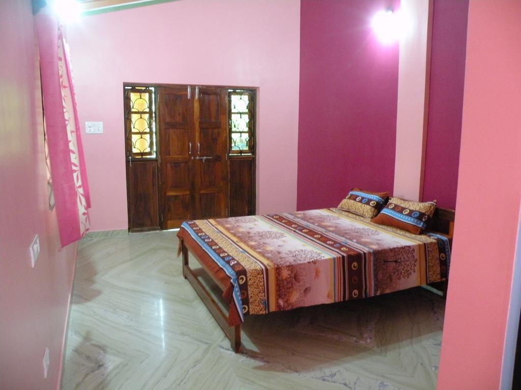 Sai Guru Guest House Анжуна Номер фото