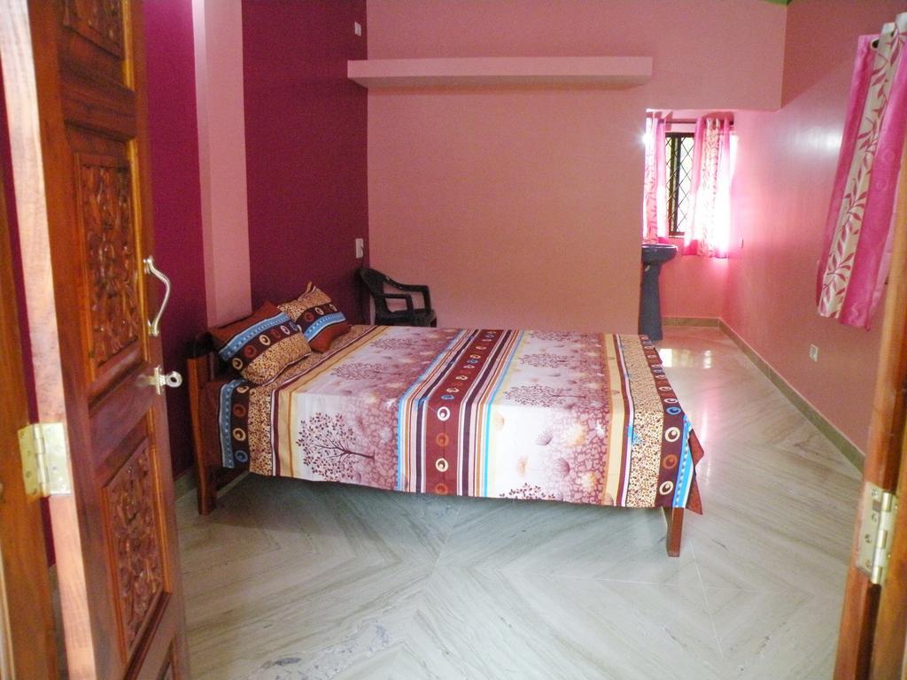 Sai Guru Guest House Анжуна Номер фото