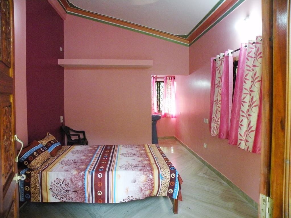 Sai Guru Guest House Анжуна Номер фото