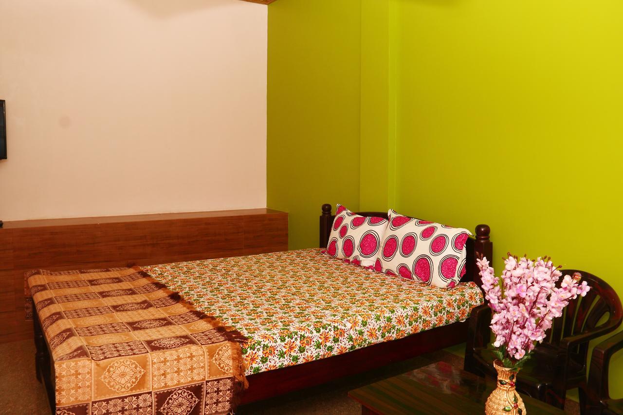 Sai Guru Guest House Анжуна Экстерьер фото